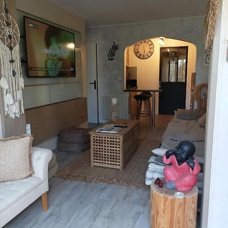 Escapade Cocooning Residence Avec Piscine/Tennis Fréjus 外观 照片