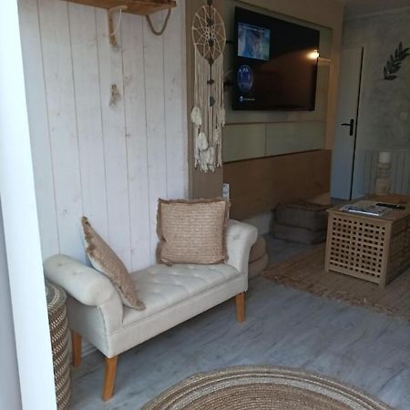 Escapade Cocooning Residence Avec Piscine/Tennis Fréjus 外观 照片
