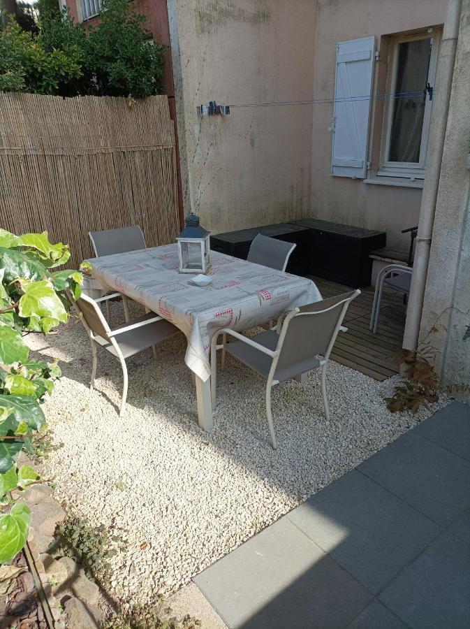 Escapade Cocooning Residence Avec Piscine/Tennis Fréjus 外观 照片